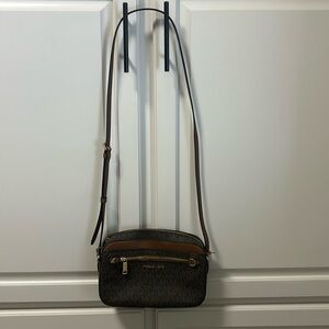 Michael Kors crossbody purse